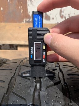 4ks 215/65/16C Continental/2020/109-107R - 5