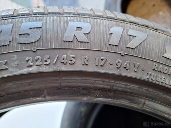 Prodám letní pneu 225/45/17 Platin - 5