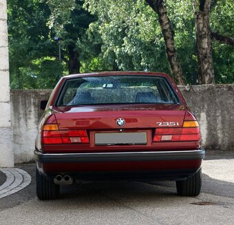 BMW 735i A - 5