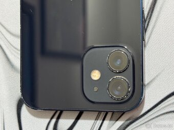📱 iPhone 12 – 64 GB – černý – originál krabička + nový kabe - 5