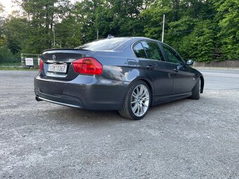 BMW 330i - 5