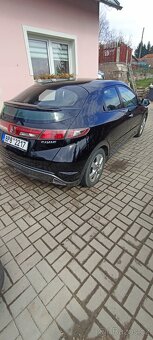 Honda Civic 8g 2.2 r.v.2009 - 5