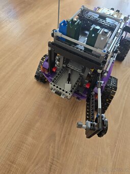 Jako nove, nezaprasene Lego technic 42069 extreme adventure - 5