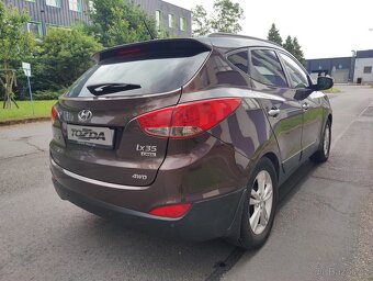Hyundai iX35 2,0 CRDi 4WD + pneu - 5