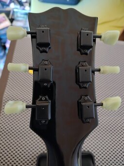 Bach LP minimalization black - 5