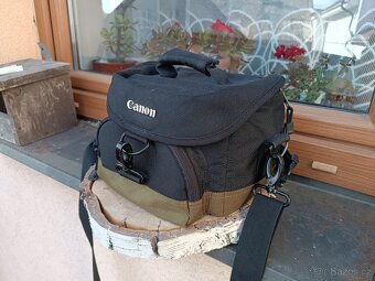 Canon EOS 1200D s příslušenstvím - 5