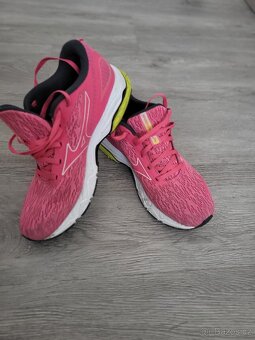Prodám běžecké boty Mizuno Wave Prodigy – - 5