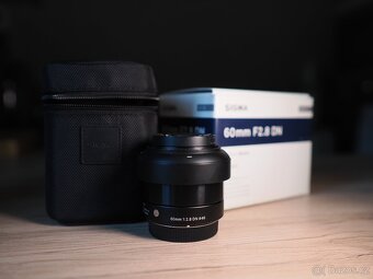 Sigma 60mm f/2,8 DN Art pro micro 4/3 černý - 5