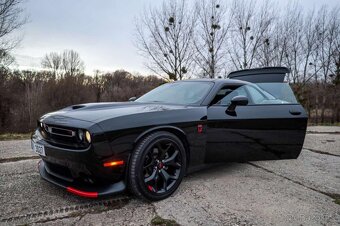 DODGE CHALLENGER R/T 5.7 V8 2023/3 28800km - 5