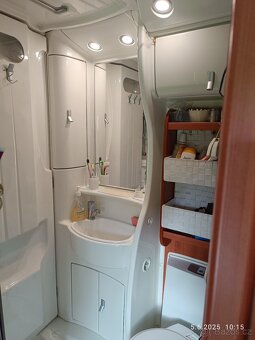 Obytné auto Laika 595 polointegral r.v.2013 - 5
