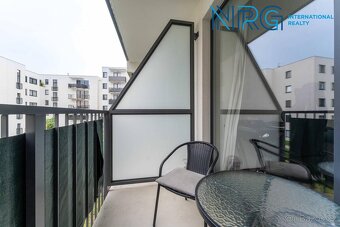 Pronájem bytu 2+kk s balkónem a parkovacím stáním - 5