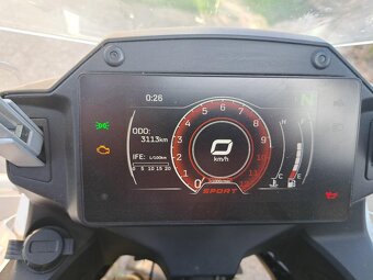 CF Moto 650MT - 5