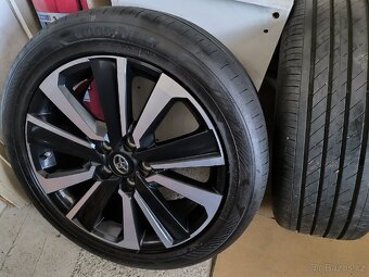 ALU kola Toyota Yaris 5x114,3 R18 Originál,pneu Goodyear 98% - 5