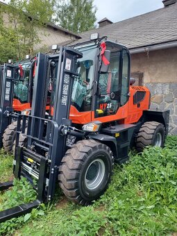 Terénní vysokozdvižný vozík (Desta) - 5