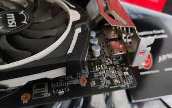 MSI RADEON RX 580 ARMOR 8GB Gaming 256-bit - 5