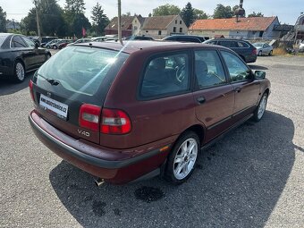 VOLVO V40 1,7i NOVÁ STK - DOBRÝ STAV - 5