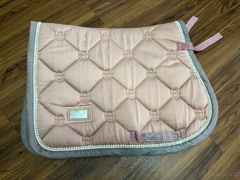 více věcí značky Equestrian Stockholm, Eskadron a Equiline - 5