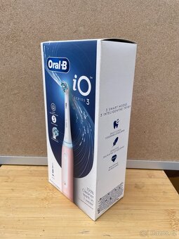 Elektrický zubní kartáček Oral-B iO Series 3 Blush Pink - 5