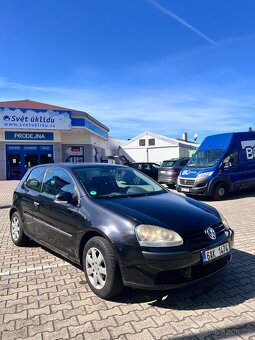 Volkswagen Golf 5 1.4i - 5