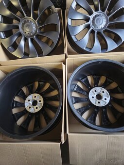 5x114,3 r21-Originalni sada Tesla Y-Nové nepoužité - 5
