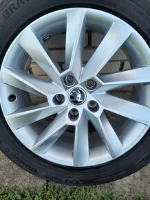 Letni sadu 215/55r17 - 5