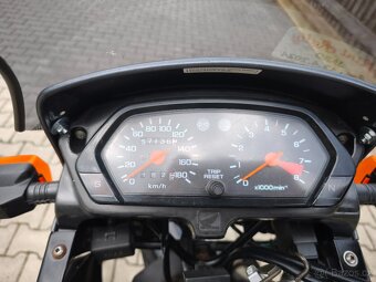 Honda nx 650 dominator - 5