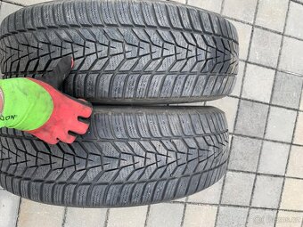 Zimní pneu 215/65 R17 - 5