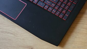 Herní notebook Acer Nitro, Intel i5, Nvidia GTX 1050 4GB - 5