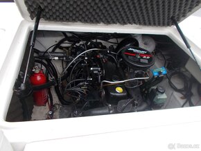 Motorový člun Tahoe - 5