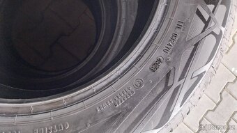 Prodám zánovní 4 x letní pneu Continental 185/65/15 - 5