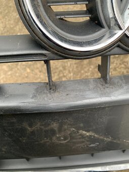 Maska a5 07-11 8T0 mrizka do nárazníku znak - 5