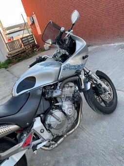 Honda Hornet 600 70 kW 2001 - 5