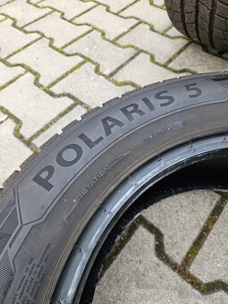 Zimní Barum 215/60/16 - 98% - 5