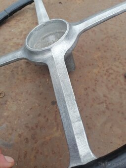 Volant asi na předválečný Mercedes - 5