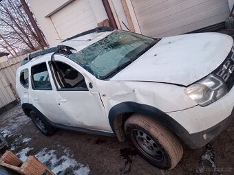 Dacia Duster 1.6i - 5