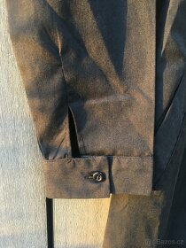 Černé šaty na knoflíky (dlouhý rukáv a stojáček) - 5