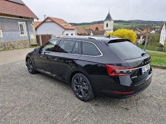 Škoda superb combi 2.0tdi 110kw 2022 top stav - 5