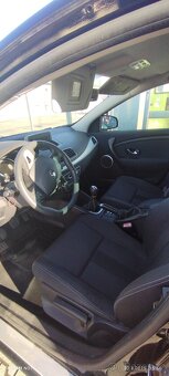 Prodám Renault ročník 2010 - 5