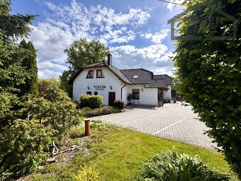 Penzion se skladem, dvougaráží, dětským hřištěm a parkovací - 5
