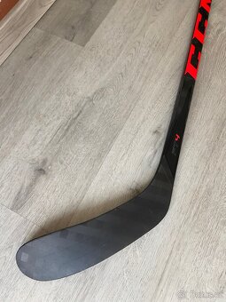 Opravená hůl CCM Jetspeed FT4 85flex P28 levá ZÁRUKA - 5
