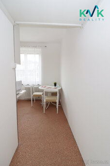 Pronájem 2+1, 4.patro, bez výtahu, centrum, Karlovy Vary - I - 5