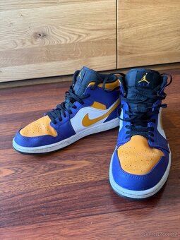 Air Jordan 1 Mid Lakers - 5