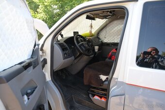 VW Transporter obytný - 5