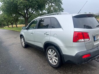 Kia Sorento 2.2 crdi manuál 119 tis km - 5