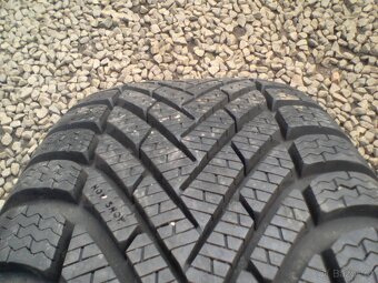 Zánovní zimní pneu Pirelli 195/55R16 Sada za 5500kč - 5