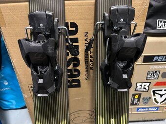 Head Kore X90 177cm (NOVÉ LYŽE) - 5