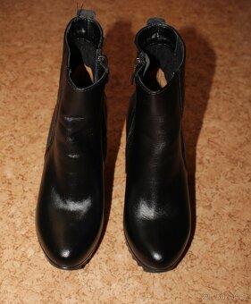 Černé dámské kožené polokozačky Barton v. 37 - 5