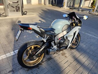 Honda CBR 1000rr sc59 - 5