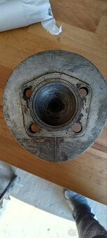 Pérák hlava válce - 5