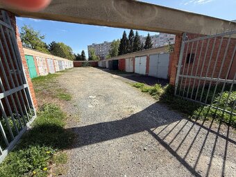 Pronajmu garáž v Brně na Lesné na ulici Ježkova/Brechtova - 5